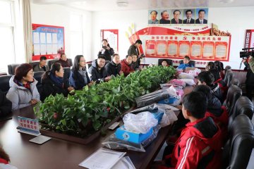 ��ˮ�F�^(q��)ί�M���_չ�ഺ�c����΢��Ը����������A���Є�