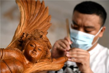 �ӱ���ꀣ���(chu��ng)��ľ��ˇ���з��z