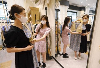 ���M�h�ǿ��l(f��)չ|���������顱�ӱ��̰���С�h��ʢ�M��΢�Ҹ���